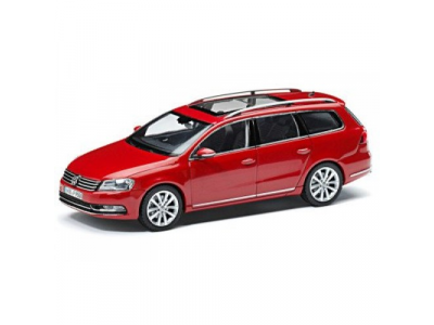 Модель автомобиля Volkswagen Passat Estate, Scale 1:43, Red от VAG Модель автомобиля Volkswagen Passat Estate, Scale 1:43, Red